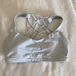 White size 6 lulu lemon bra